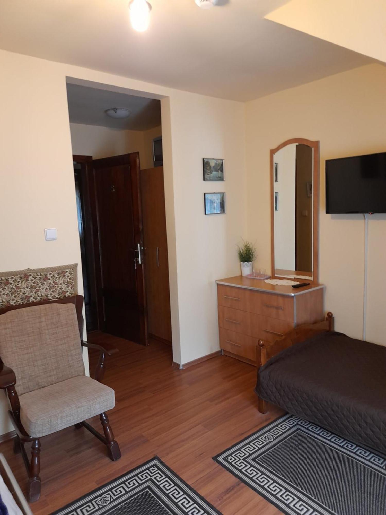 Bed and Breakfast Panzio Anett Pietroasa  Экстерьер фото